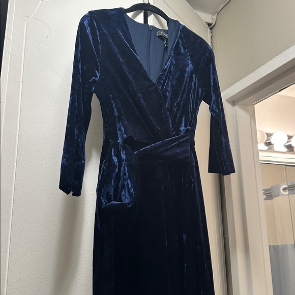 BCBG Midnight Blue Velvet Long Sleeve JUMPSUIT - Picture 2 of 6